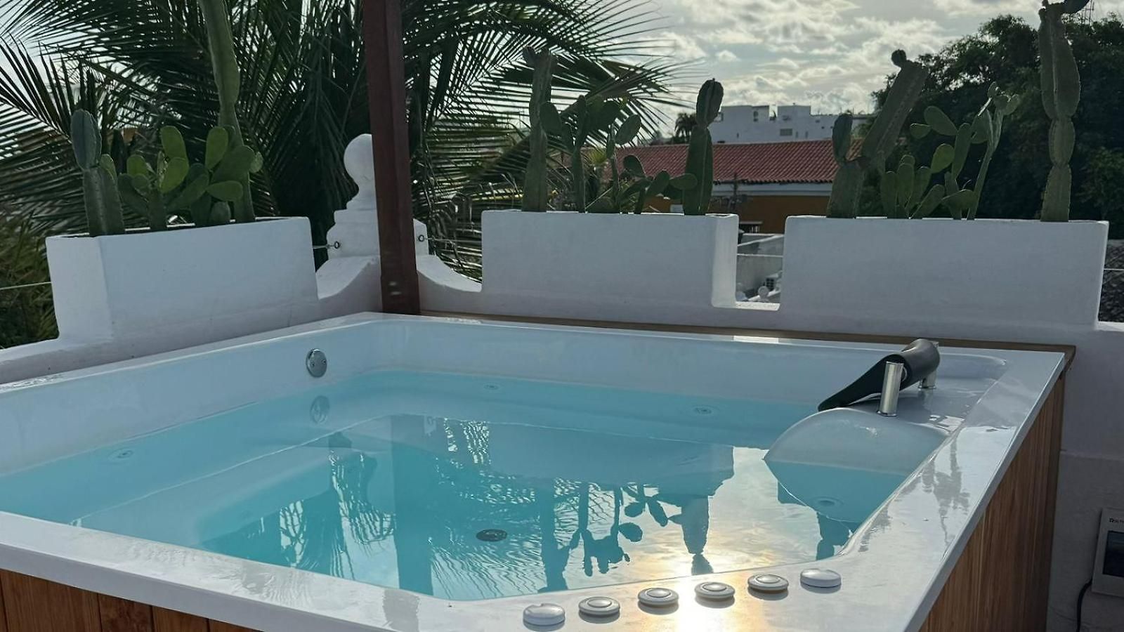 Hotel Casa De Palmas 3*